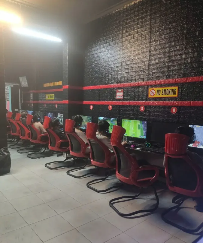 Phòng máy Lion Gaming II