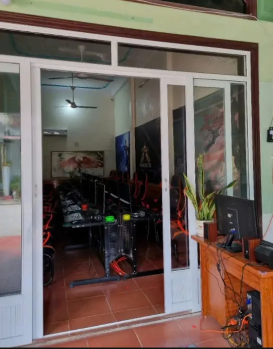 Phòng máy Cơ Giơi Gaming