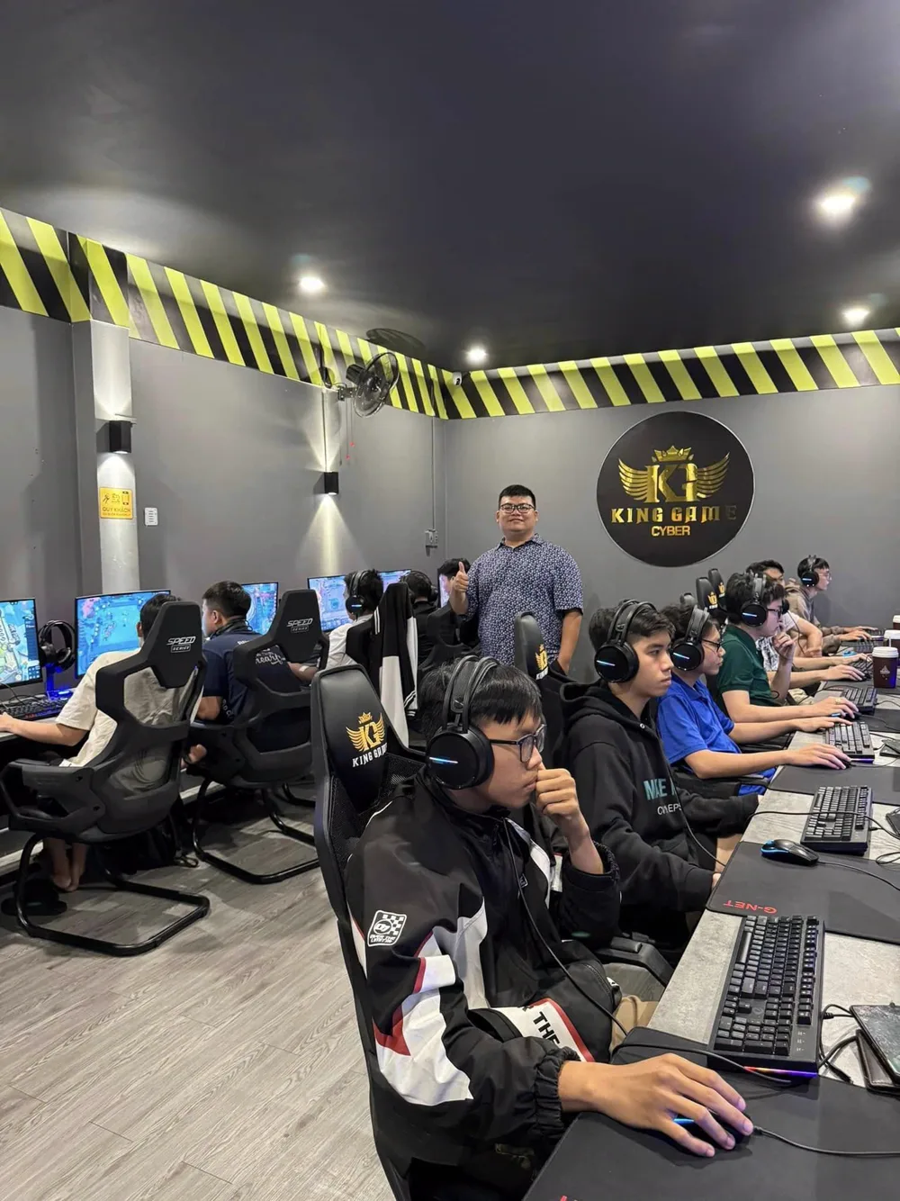 Phòng máy KING GAME CYBER