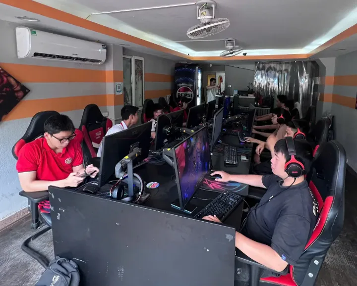Phòng máy Sâu Gaming