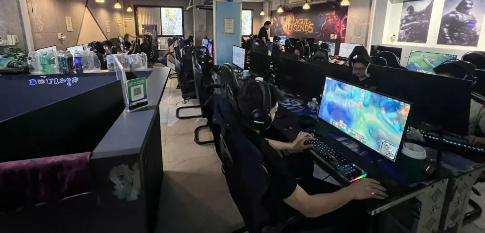 Phòng máy Thoa Trường Gaming Center Mỹ Đình