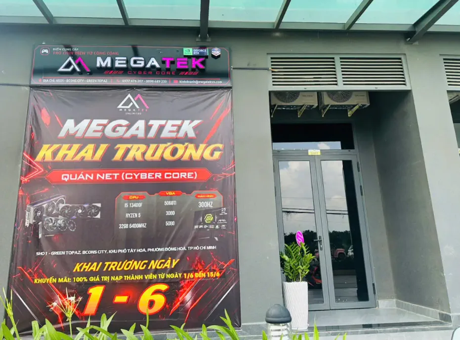 Phòng máy Megatek Cyber Core