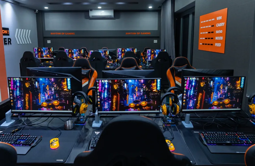 Phòng máy RHYTHM OF GAMING