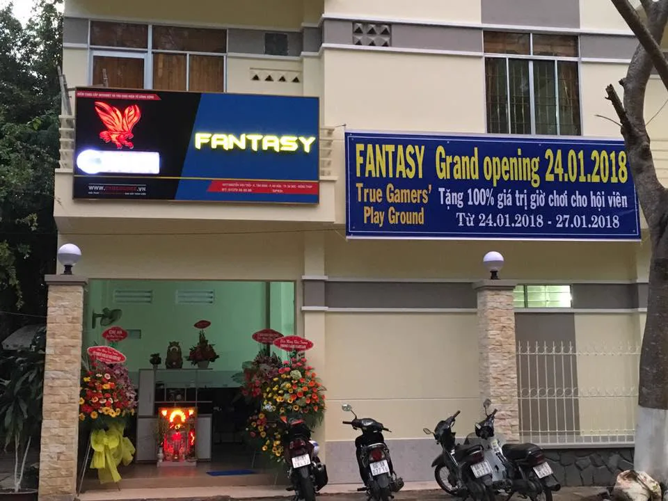 Phòng máy Cybercore Fantasy