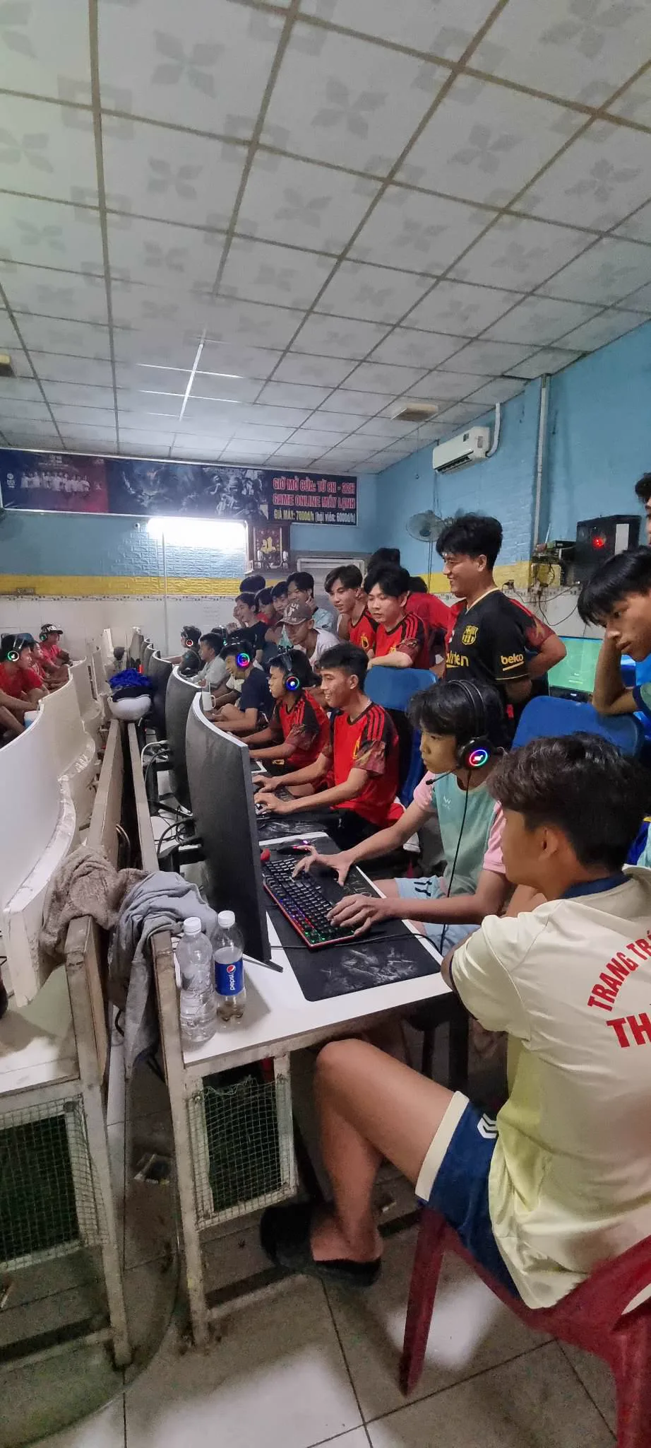 Phòng máy Nét Trần Khiêm