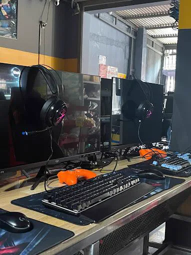 Phòng máy BOM GAMING