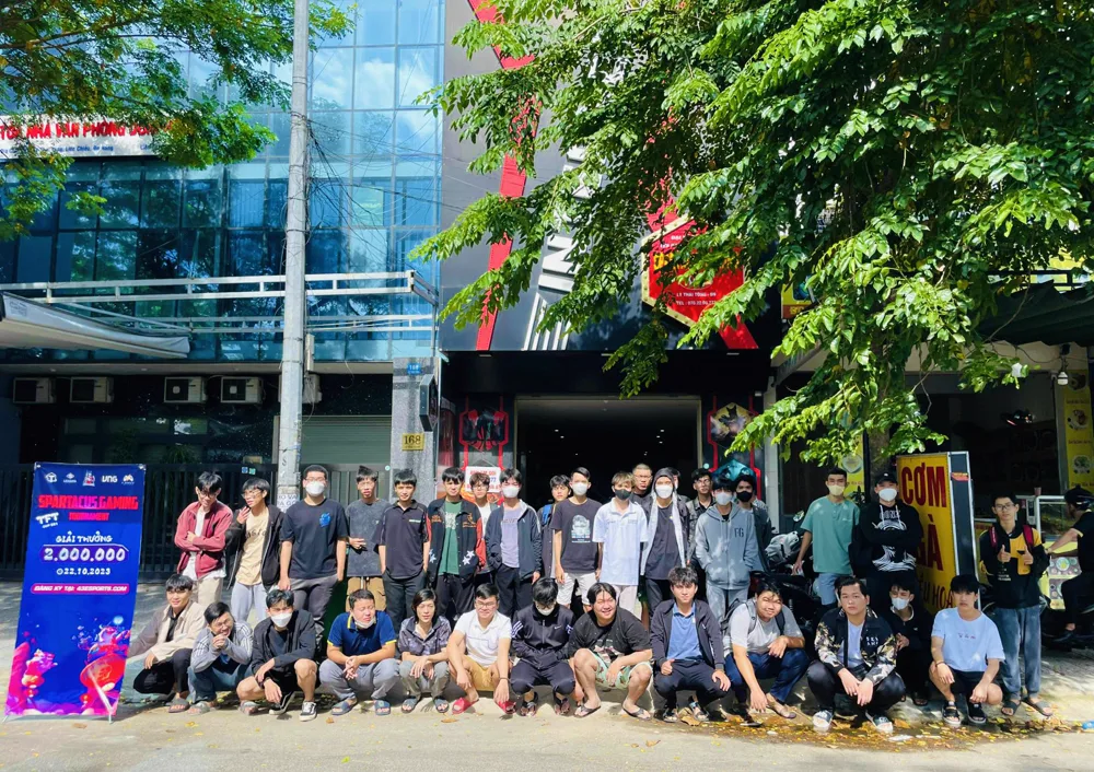 Phòng máy Spartacus Gaming CS1