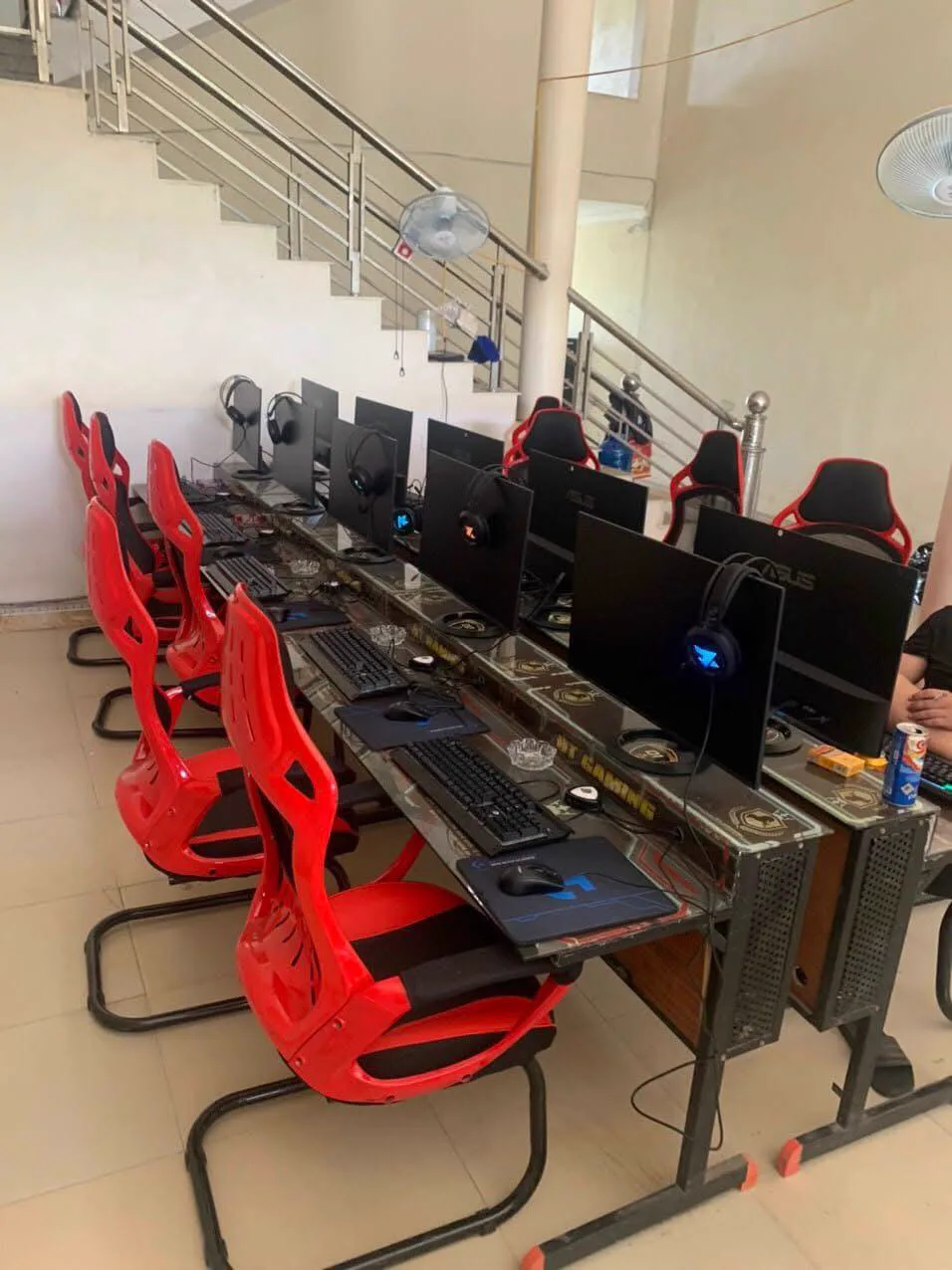 Phòng máy HT Gaming