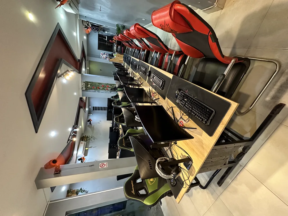Phòng máy MZONE GAMING