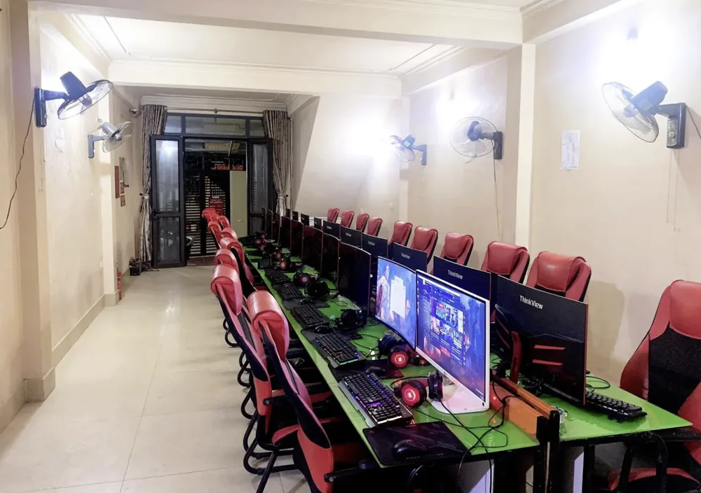 Phòng máy Miu game