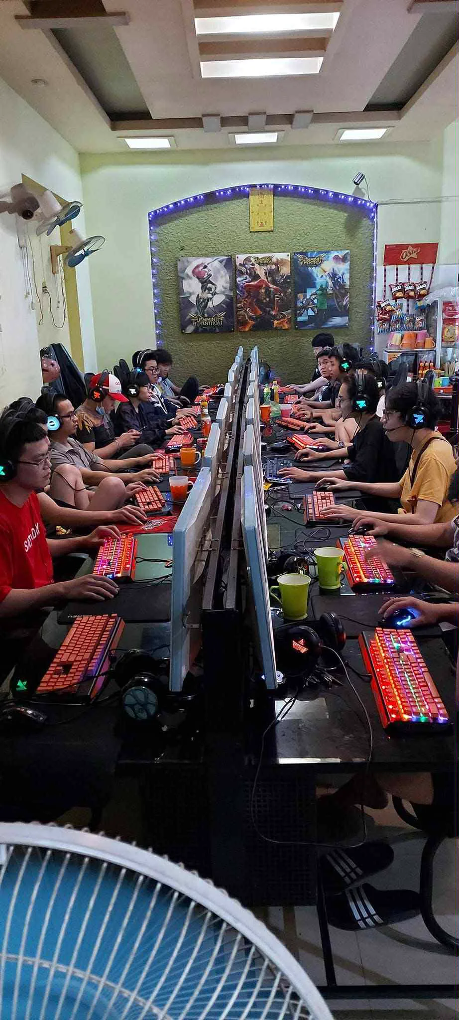 Phòng máy Lion Game