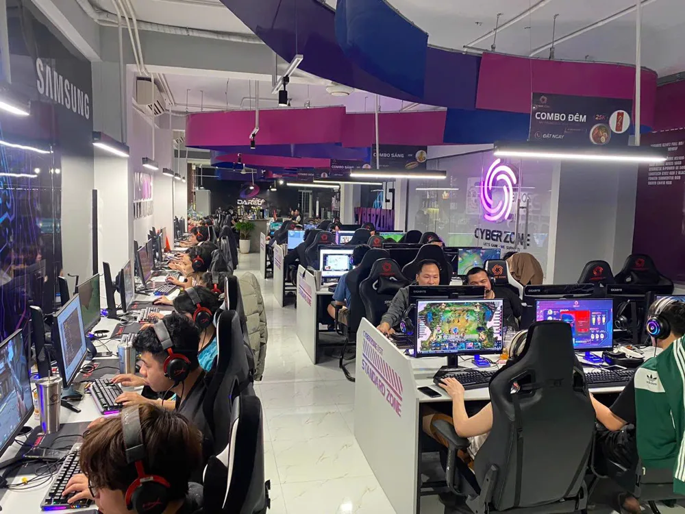 Phòng máy Cyberzone 1st