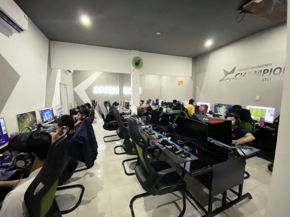 Phòng máy STORM GAME
