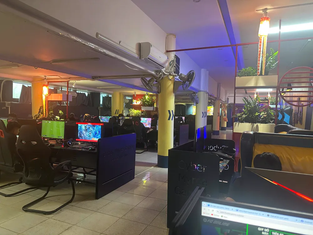 Phòng máy MYREA GAMING