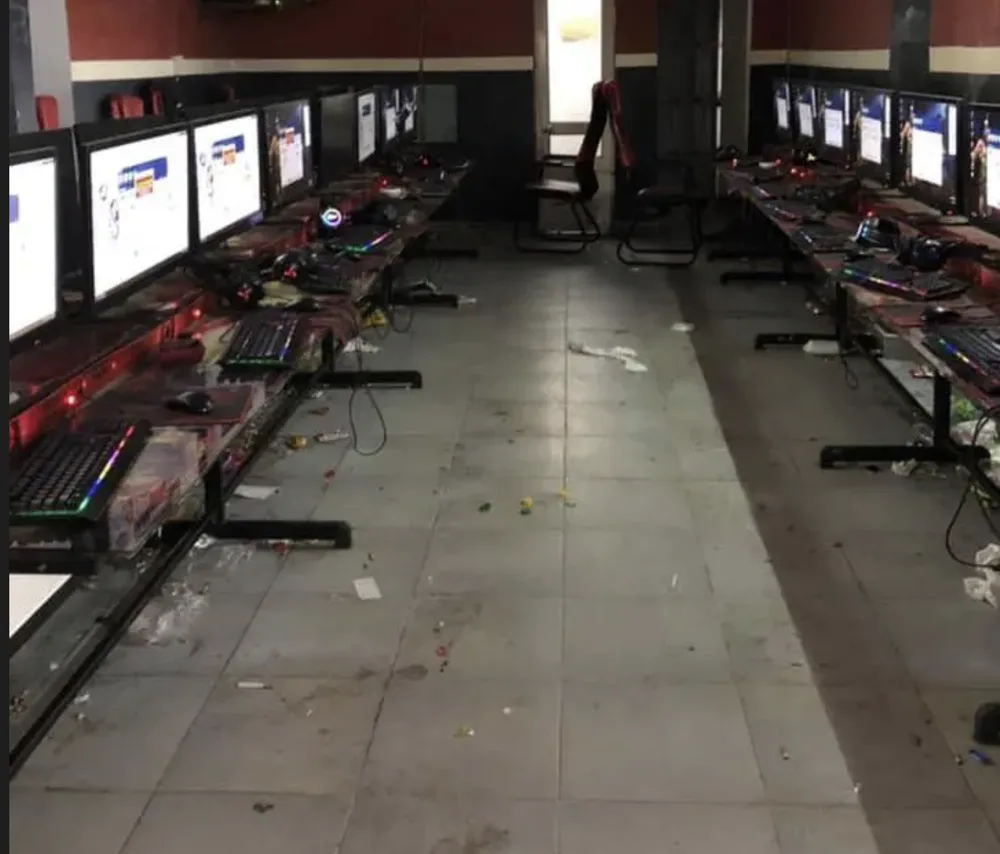 Phòng máy Internet Tiệp Mai