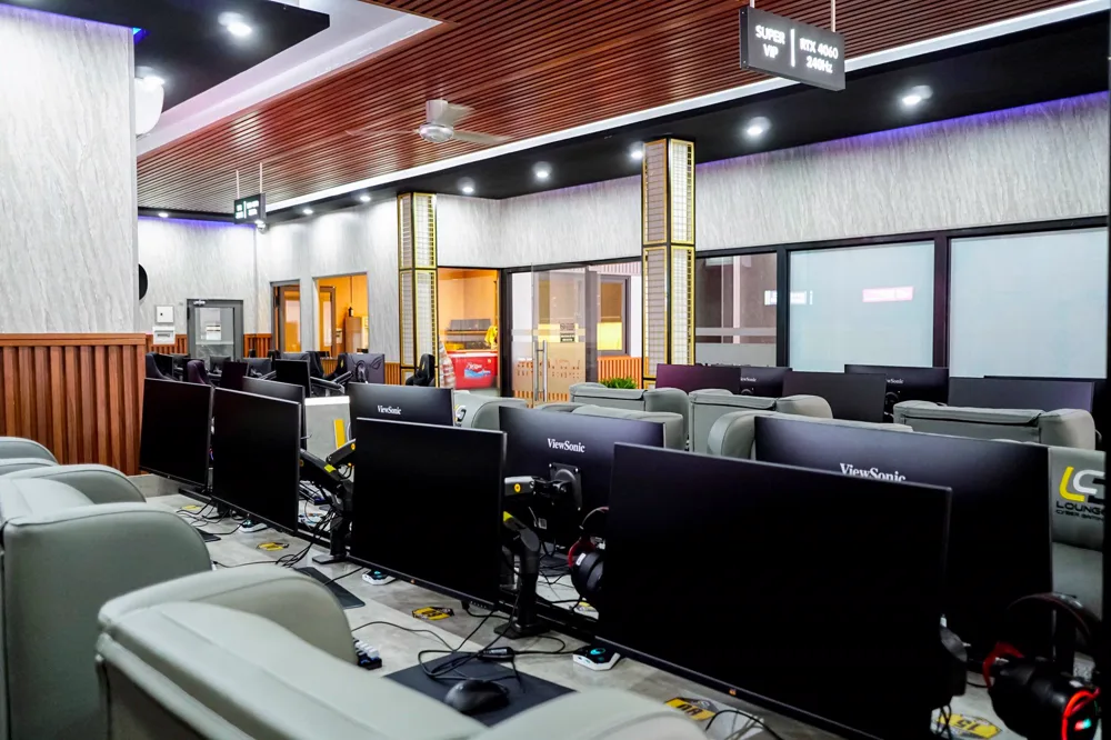 Phòng máy Lounge Cyber Gaming