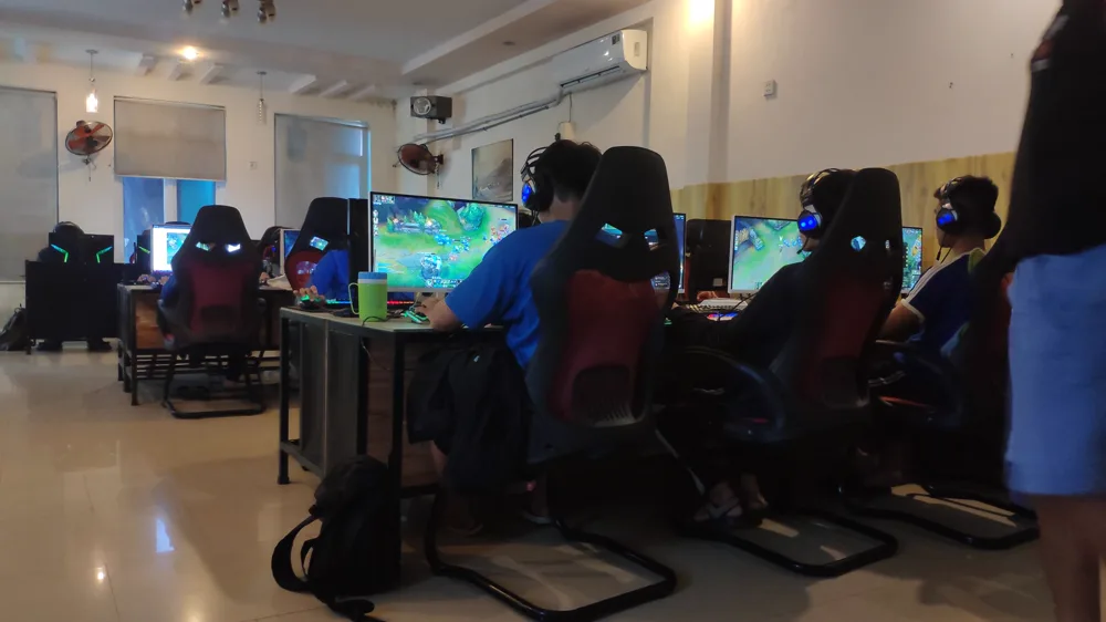 Phòng máy Thiên Tân Gaming