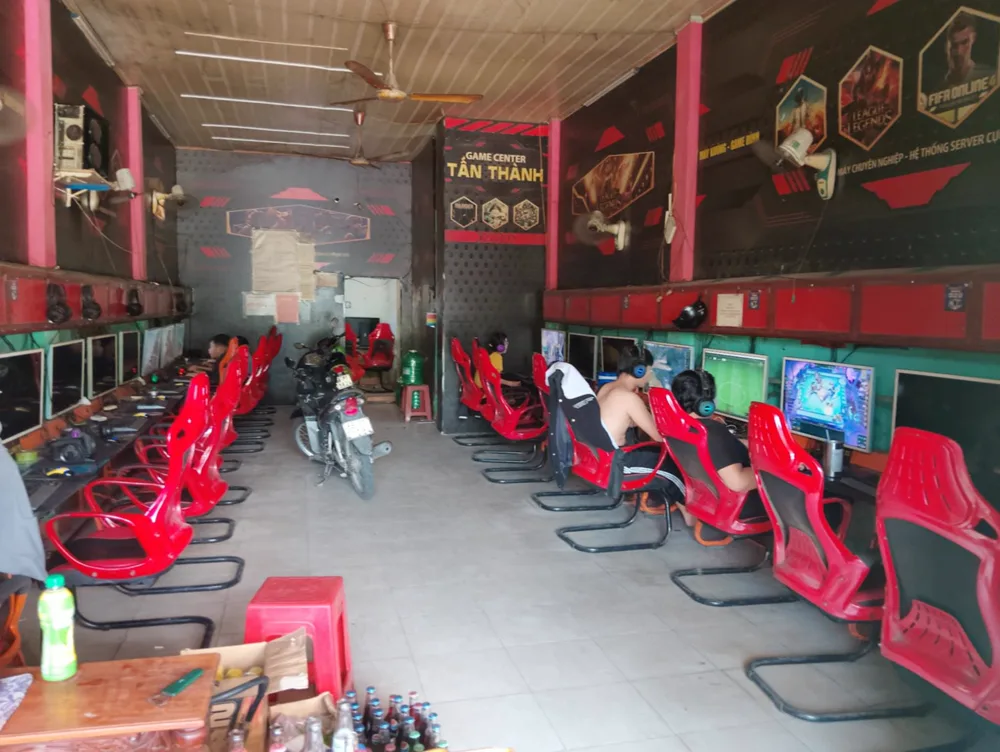 Phòng máy Nét Tấn Thành CS2