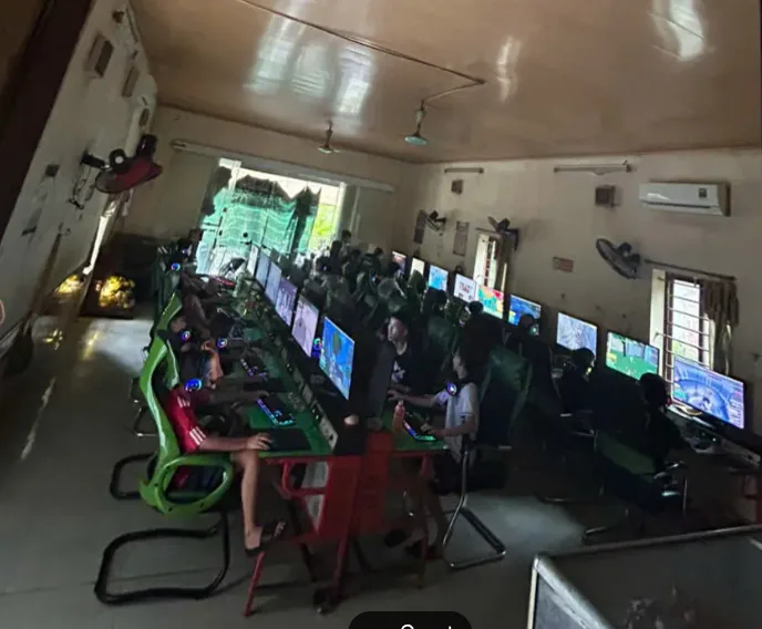 Phòng máy Đại Net