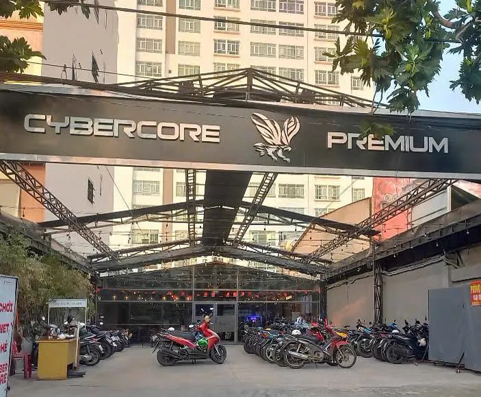 Phòng máy Cybercore Premium 181 Lê Văn Lương