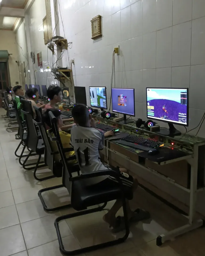 Phòng máy Internet Việt Dũng
