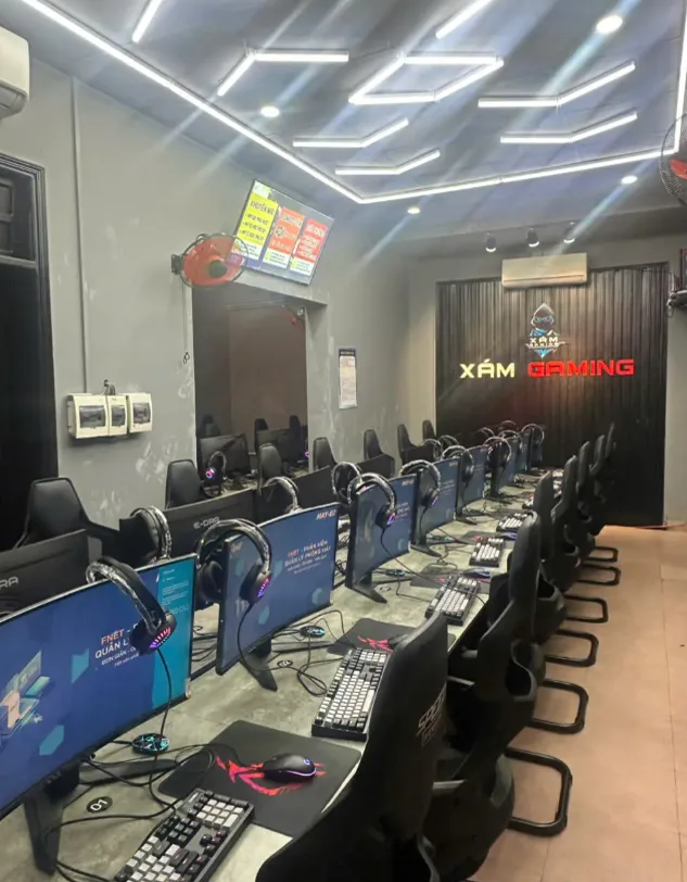 Phòng máy Xám Gaming