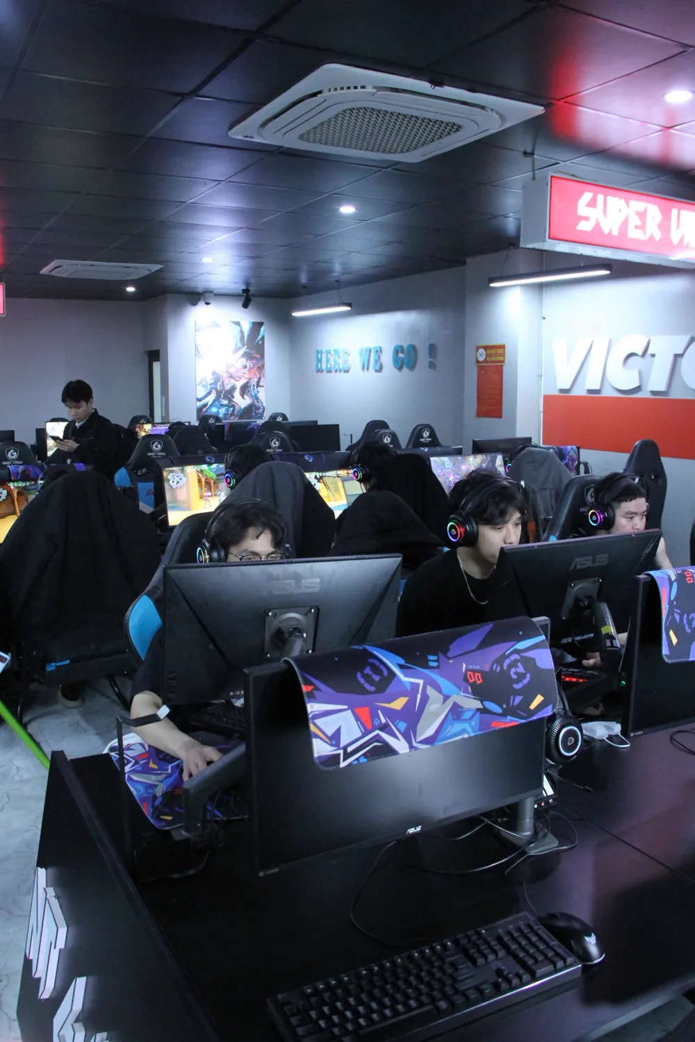 Phòng máy NT GAMING HOÀI ĐỨC
