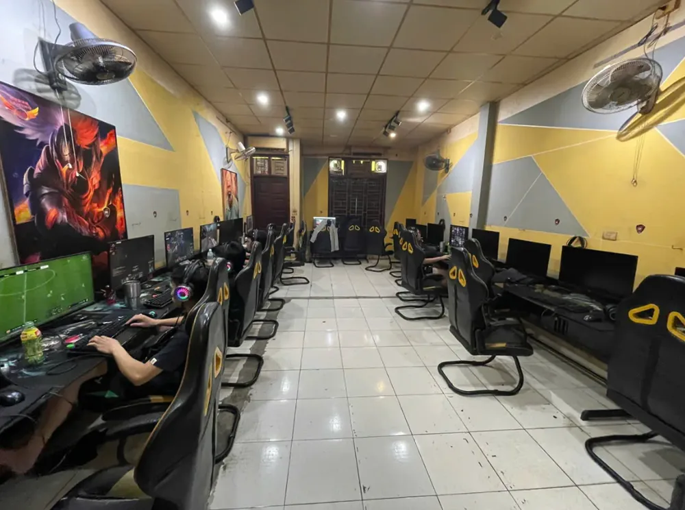 Phòng máy T3 Cyber Gaming