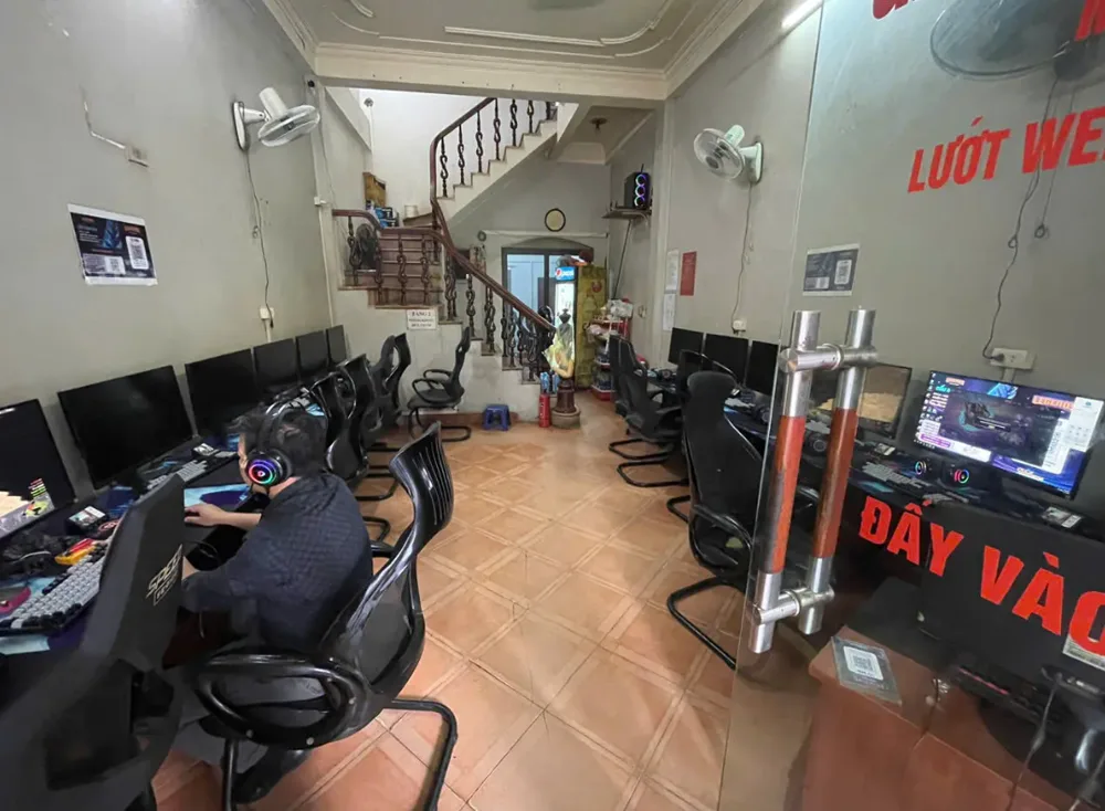 Phòng máy Net Legends